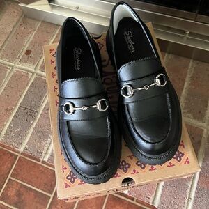 NIB Skechers Lug Sole Loafers
